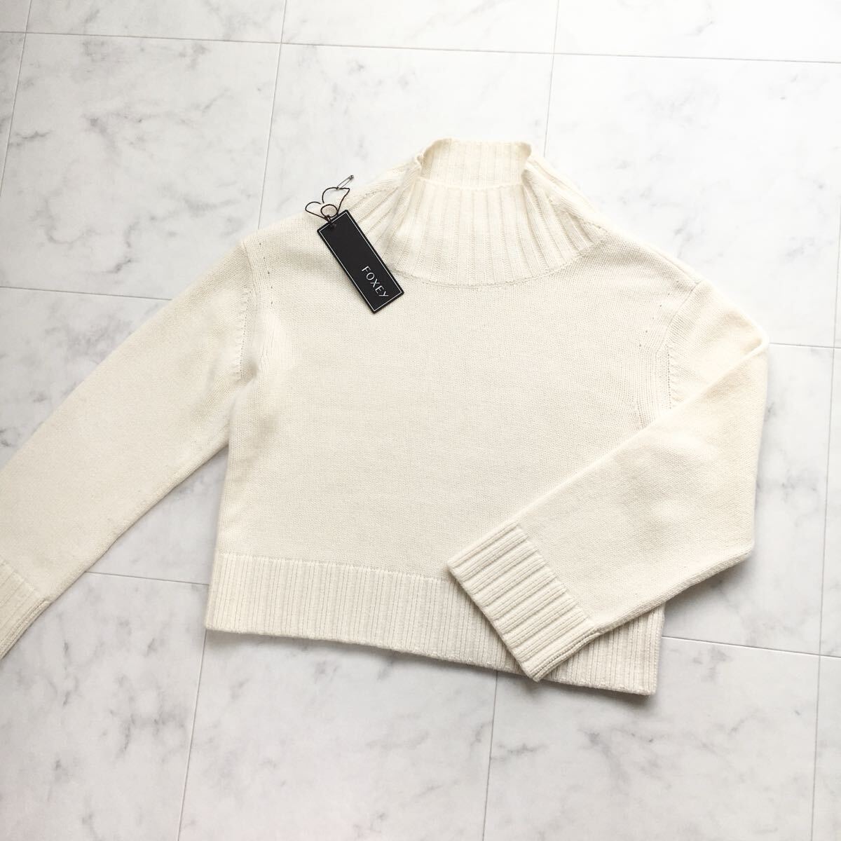 美品☆フォクシー　CARDIGAN ALDILA　ショートカーディガン　38 43769 Cardigan 