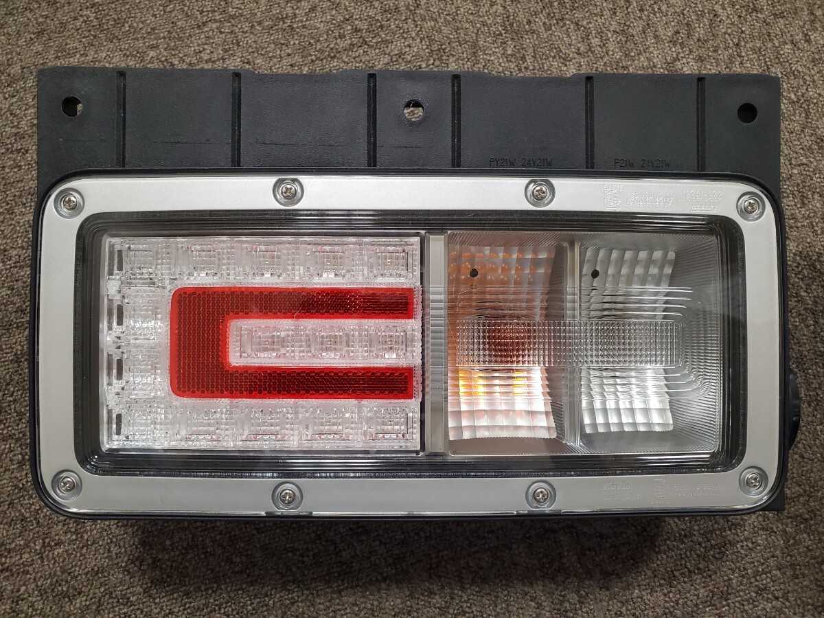 日野プロフィア　純正テールランプ 日野】 プロフィア 純正 テールランプ Amazon | 日野自動車純正
