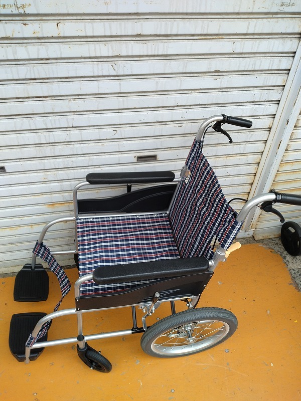 車椅子 ニッシン 訳あり 8-2115-02 ティルト＆リクライニング車椅子 （介助式／アルミ製