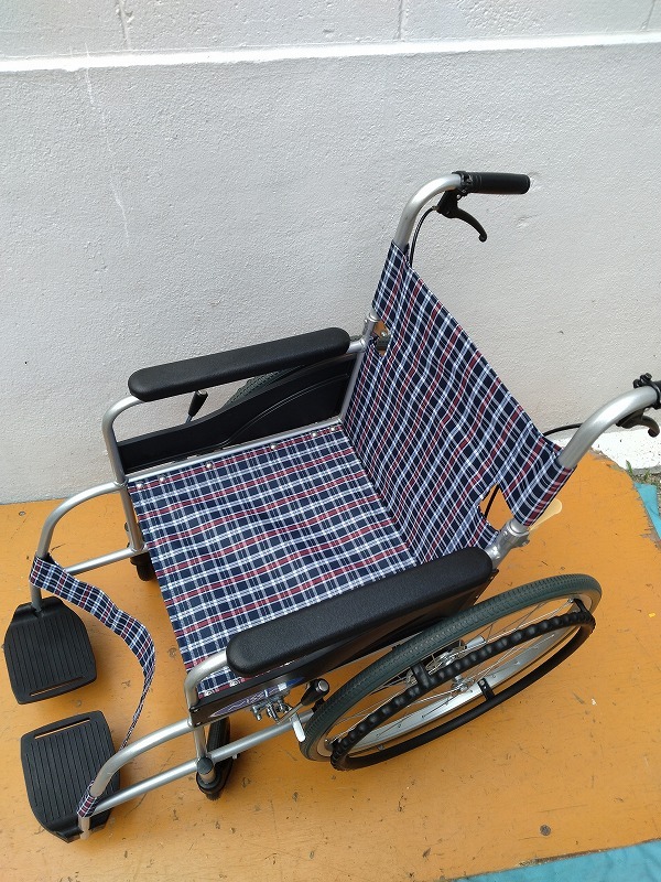 車椅子 ニッシン 訳あり 8-2115-02 ティルト＆リクライニング車椅子 （介助式／アルミ製