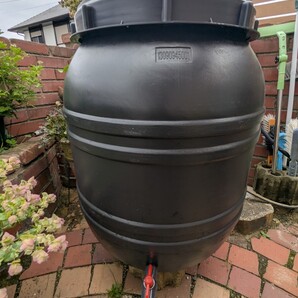 雨水タンク150L黒コック付き、送料込み