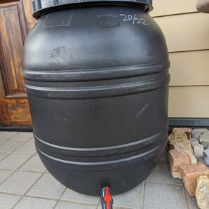雨水タンク150L黒コック付き、送料込み