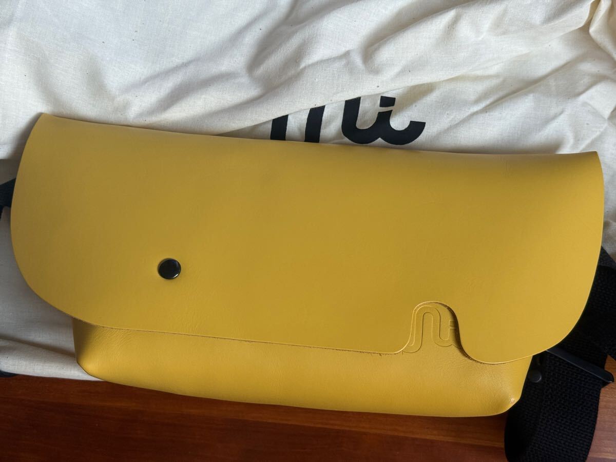 Yahoo!オークション -「メッセンジャーバッグ uni」の落札相場