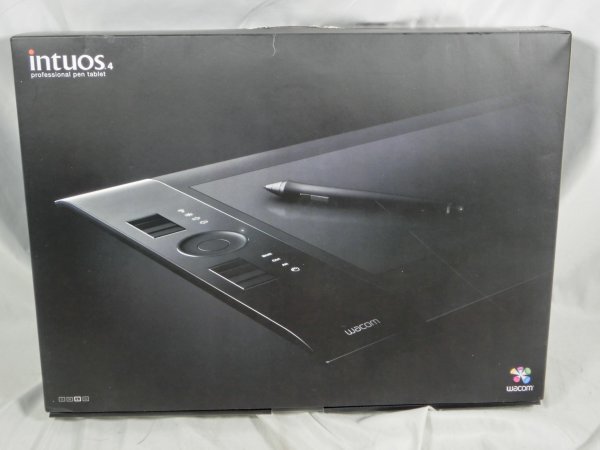 新品 プロフェッショナルペンタブレット Intuos4 PTK-840 PTK-840/K0｜Wacom プロフェッショナルペンタブレット Lサイズ