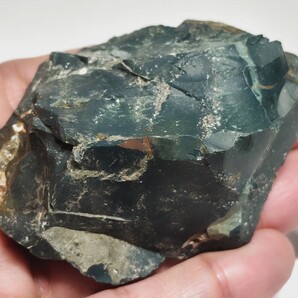 M-72 出雲石 118g 碧玉 瑪瑙 ジャスパー 原石 鑑賞石 自然石 天然石 誕生石 鉱石 鉱物 宝石 水石