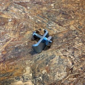 トライアンフ ヘッドランプ リムクリップ ヘッドライト レンズ カスタム Triumph LU534296 LU554408 99-0690 LU144921(WW19016)