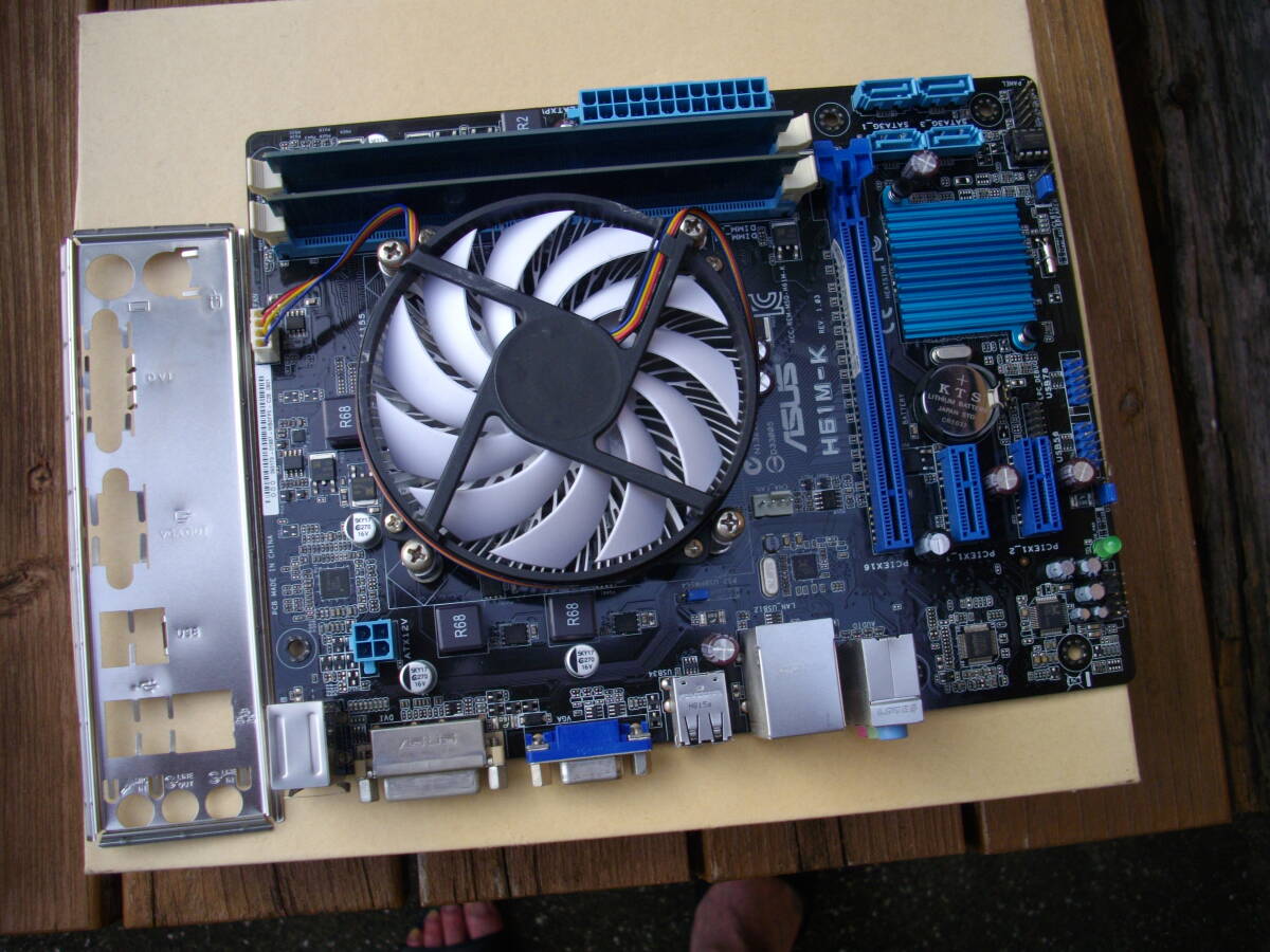 【ジャンク】PCパーツ　マザボ、CPU、メモリ×2本、その他 2025年最新】Yahoo!オークション -ジャンク (まとめ 大量 セット