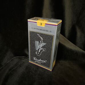 Vandoren バンドレン アルトサックスリード リード V12 硬度:3.0 【送料無料】