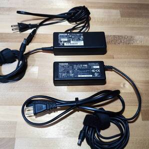 東芝 ダイナブックに付属していたアダプター二点 19V 5Aと4A ADP-60RHA とPA3283U-5ACA