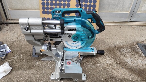 makita マキタ 18V 165mm 充電式スライドマルノコ LS610D