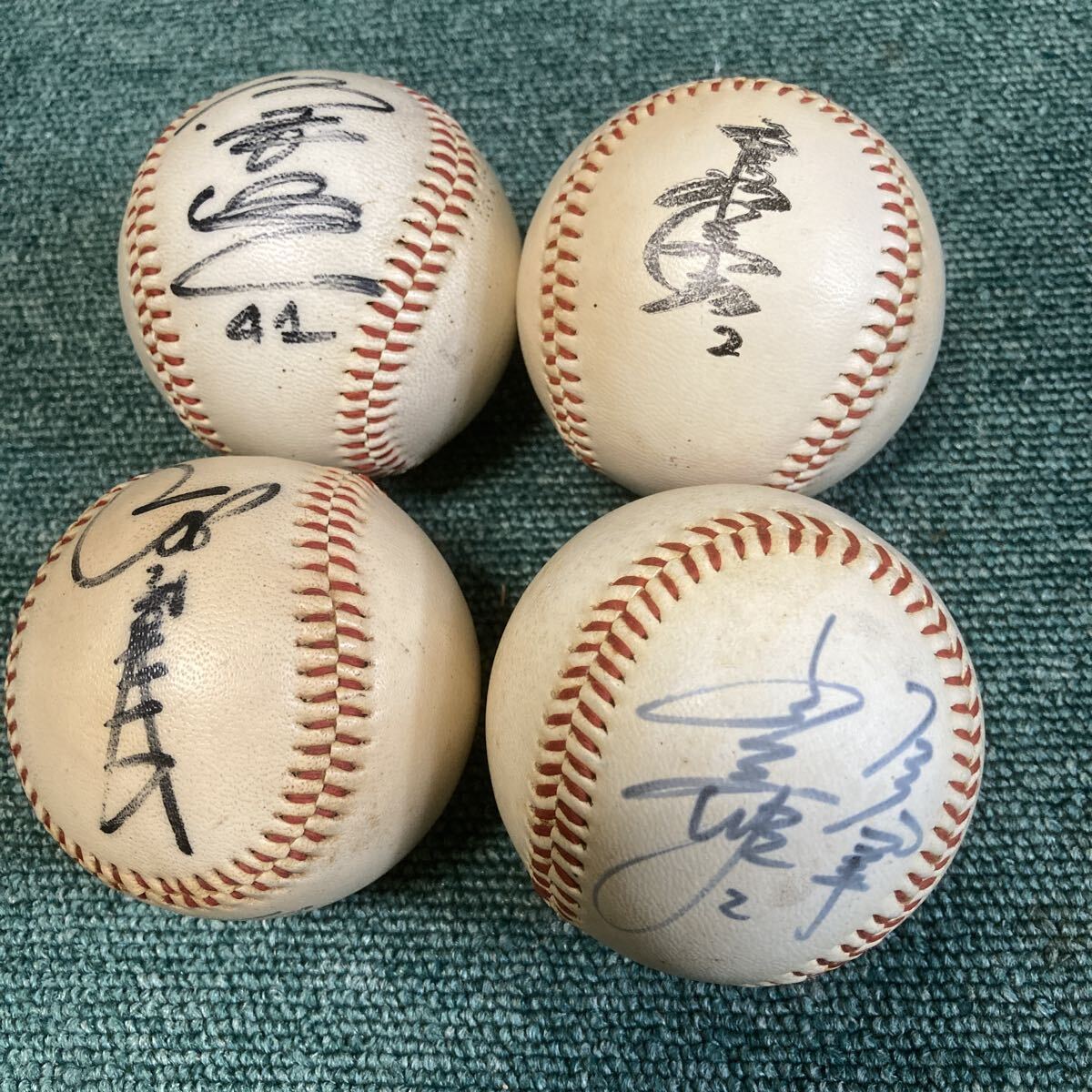 プロ野球　公式　サインボール　140球　まとめ売り 51h9n2aClmL._UF350,350_QL80_.jpg