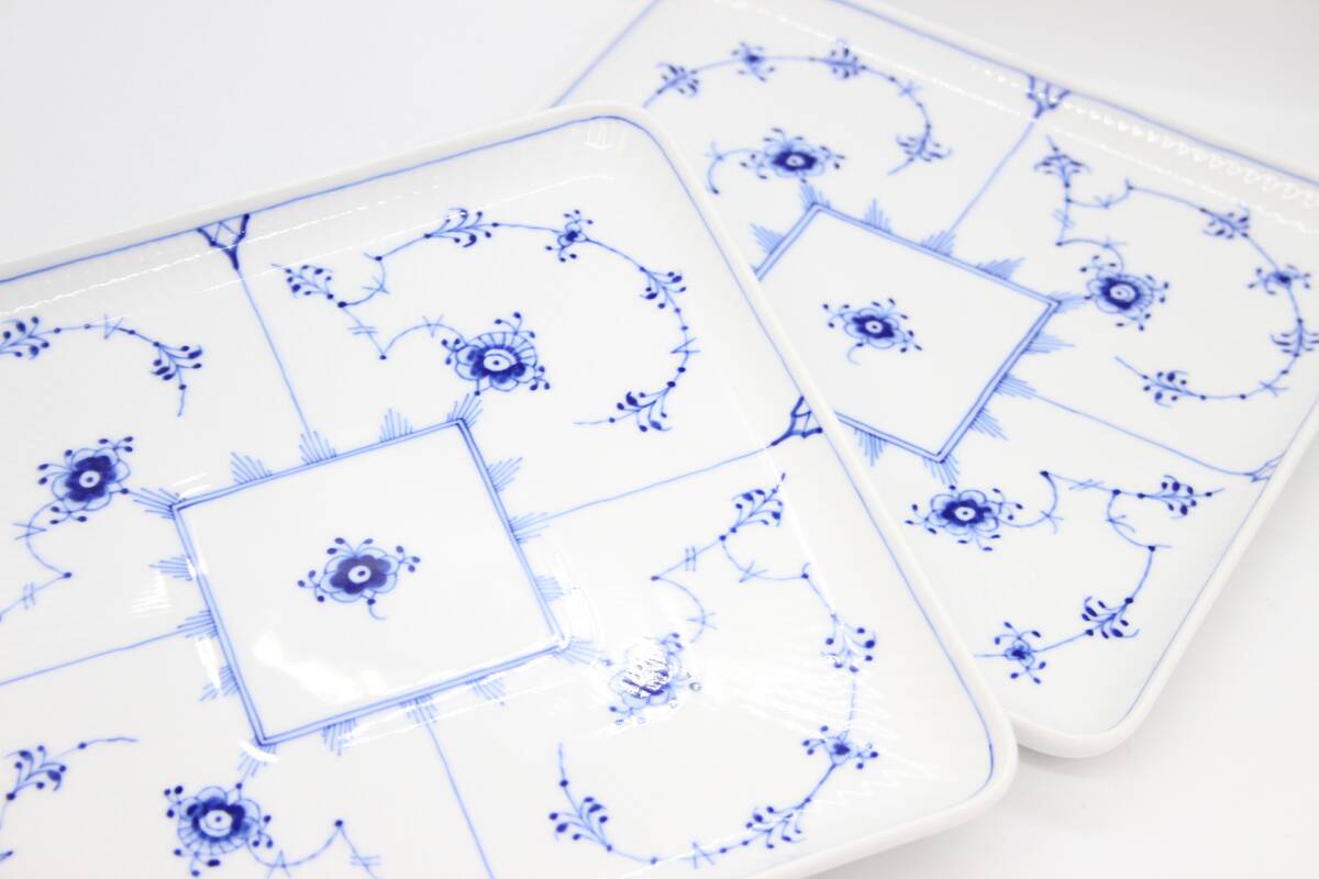 ジェ◯◯未使用 ロイヤルコペンハーゲン スクエアプレート 20cm 2枚組 ブルーフルーテッド プレイン スクエアディッシュ 20cm|ロイヤル