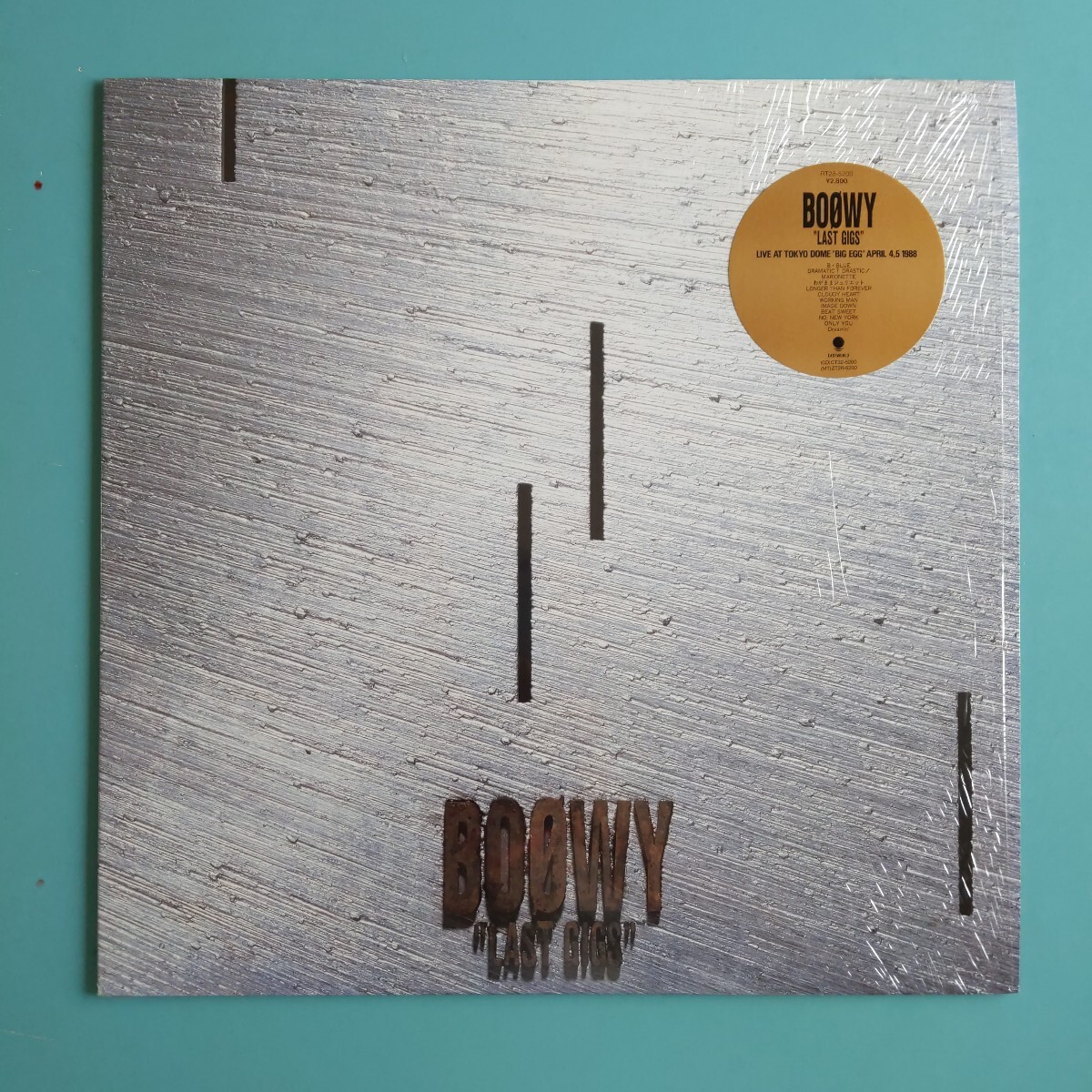 BOOWY 2枚 セット ( LP & ジャイアントシングル レコード ) 81fuDwQYgSL._UF350,350_QL50_.jpg