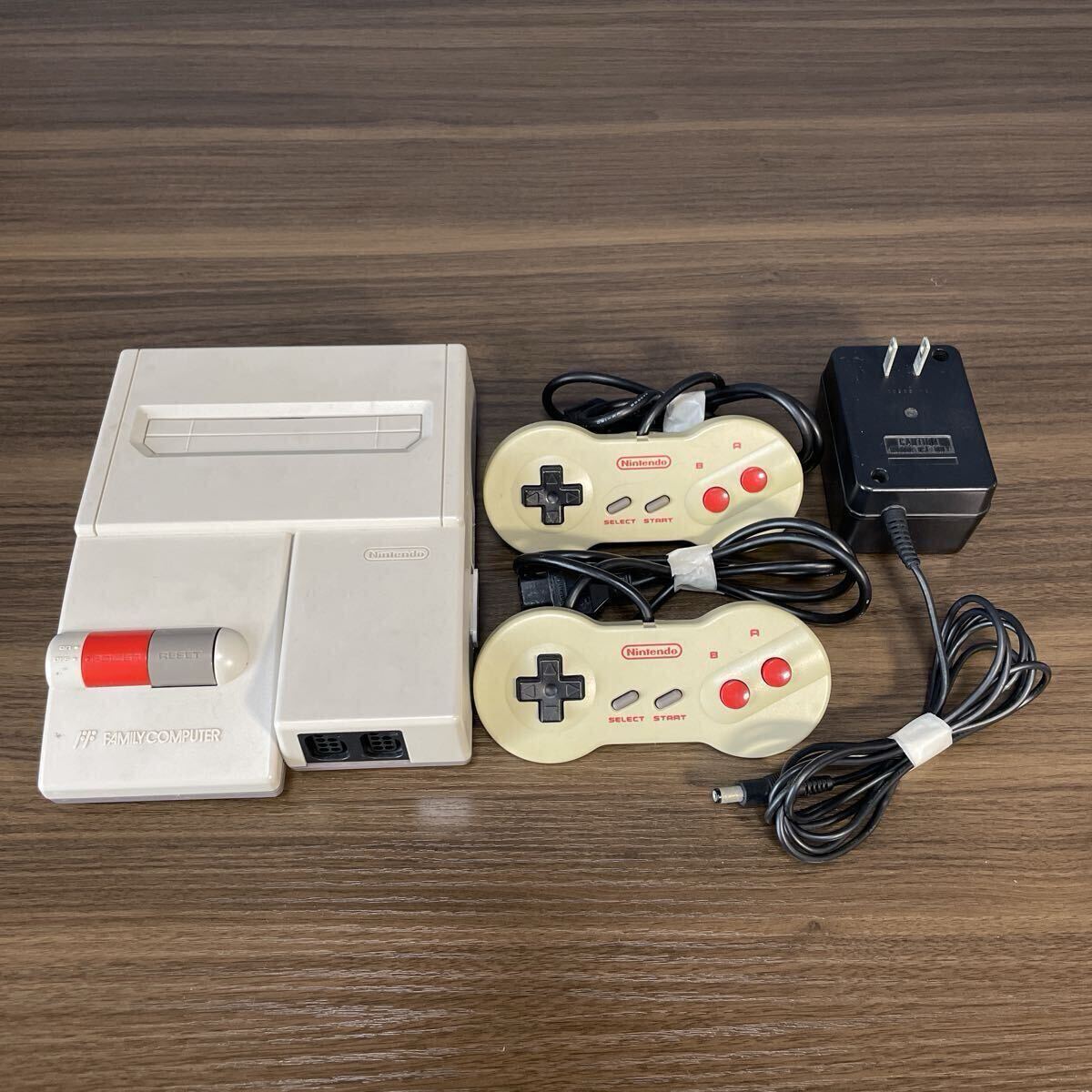 激レアスーパーファミコン AV仕様ファミリーコンピュータ専用 Amazon | ファミリー コンピュータ(AV仕様 ファミコン