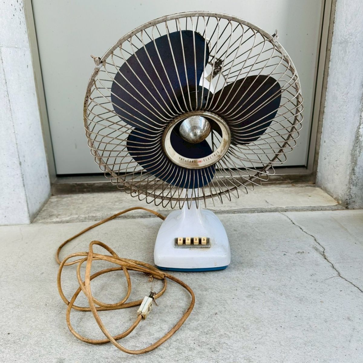 昭和レトロ扇風機 電気扇 ジャンク Yahoo!オークション -「昭和レトロ扇風機」(冷暖房、空調) の