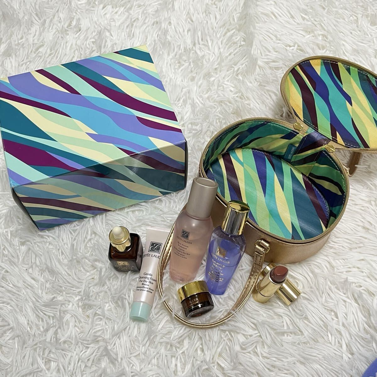 未使用　エスティローダー　ノウイング　パルファム　7ml　箱付き　保存袋 ノーイング レガシー オーデ パフューム スプレィ | エスティ