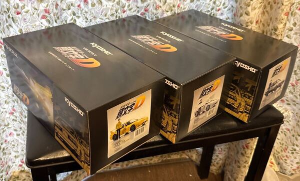京商 1/18 新劇場版 頭文字D 3台セット RX-7 FC3S 高橋涼介、RX-7 FD3S 高橋圭介、トレノ AE86 藤原拓海