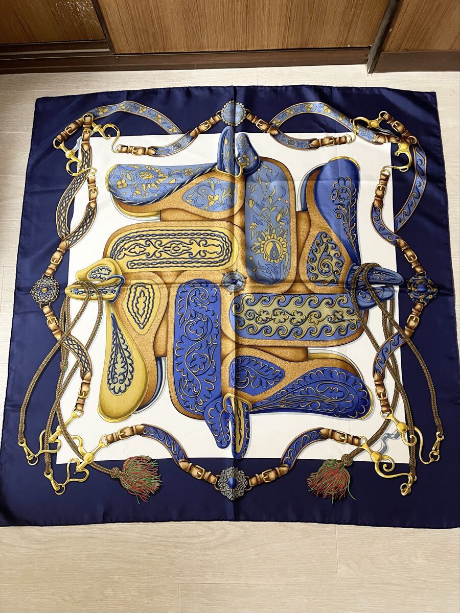 【未使用美品】エルメス　カレ90～パリ本店にて購入～ 未使用級 HERMES エルメス カレ90 de passage a paris パリの