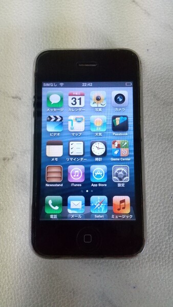 S3249 iPhone 3 A1303/MC132J/A 16GB apple スマートフォン 簡易動作確認&簡易清掃&初期化OK 判定〇 送料無料