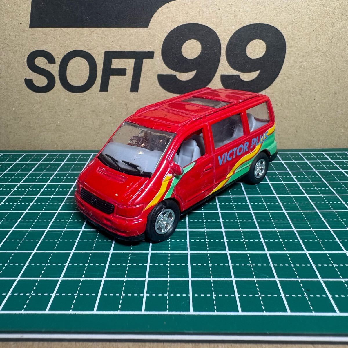 メルセデス ベンツ V230 1/43 ミニカー Vクラス 赤 51e-5Wh2eRL._UF350,350_QL50_.jpg