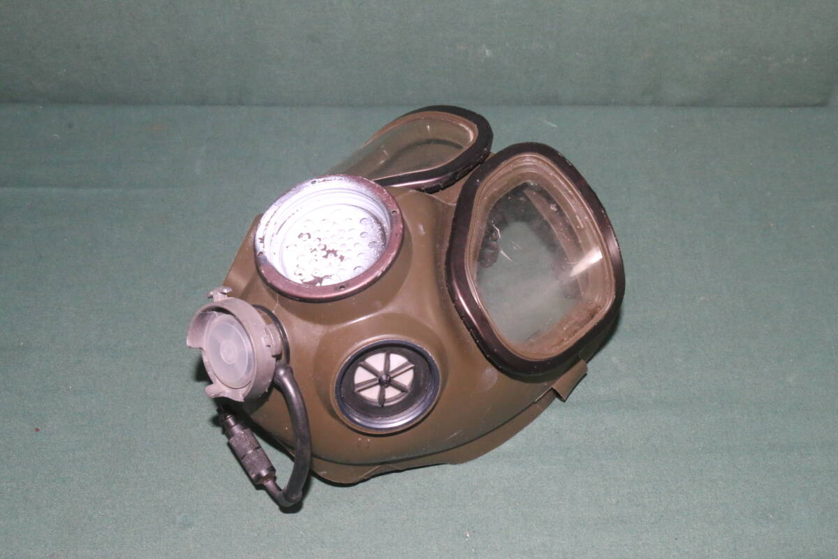 ガスマスク 米軍　M40 キャニスター付き　Ｓサイズ　一部パーツ欠品あり　防災 ガスマスク 米軍 M40 キャニスター付き Sサイズ 一部パーツ欠品あり 防災