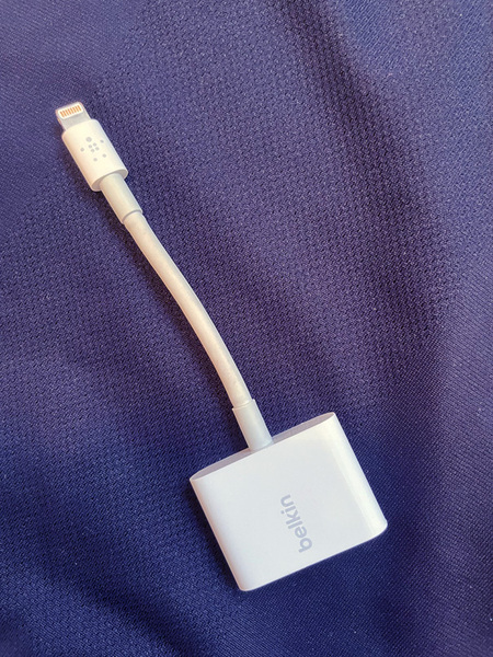 Belkin lightning & 3.5mmオーディオ デュアルアダプター