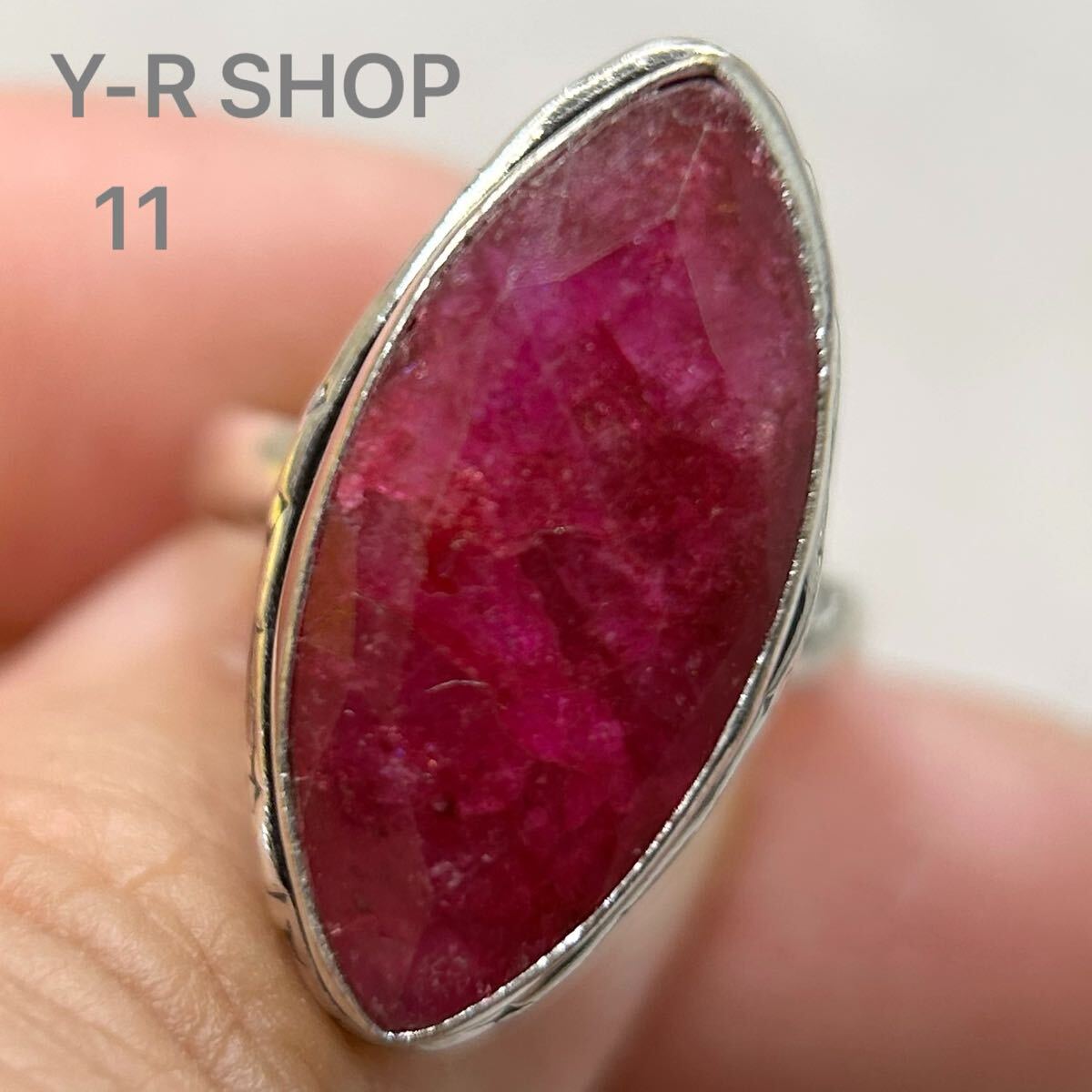 【イチオシ品！】英国 ビンテージ 合成ルビー リング 925 鑑定書あり Amazon | 英国製 （イギリス製） 925 シルバー 2.52カラット