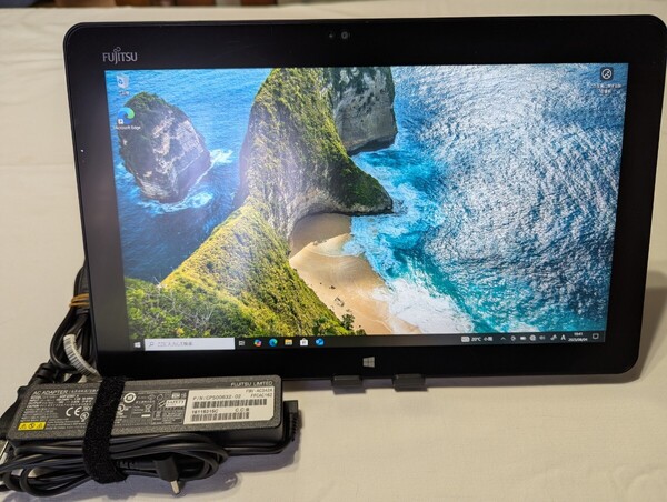 Fujitsu ARROWS Tab R727/R ( i5 7300U SSD 128GB