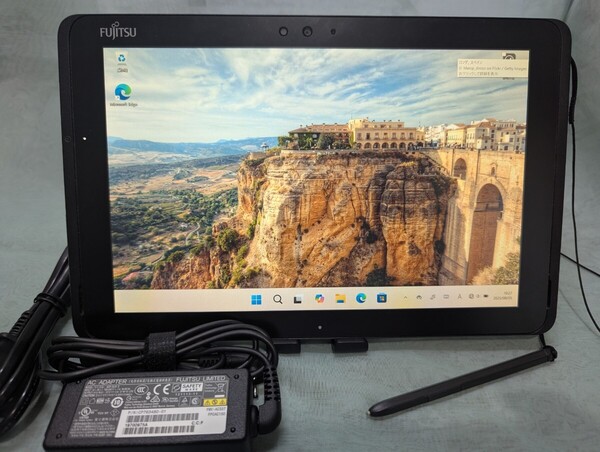 Fujitsu タブレット ARROWS Tab Q509/VE ( SSD128GB/Windouz 11 )