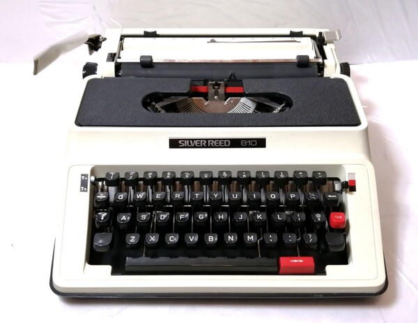 SILVER REED 810 タイプライター