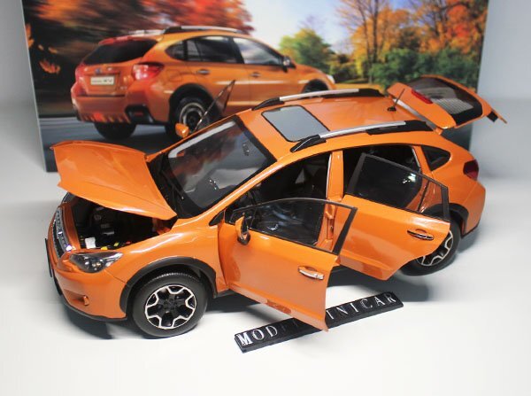 キーホルダー　スバルXV ミニカー　ライト　点灯確認済み　新品未使用　オレンジ キーホルダー スバルXV ミニカー ライト 点灯確認済み 新品未