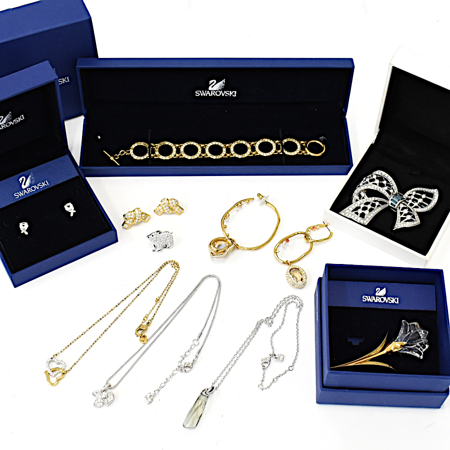 Swarovski クリスタル装飾 ネックレス＆イヤリングセット　15点まとめて Swarovski クリスタル装飾 ネックレス＆イヤリングセット 15点