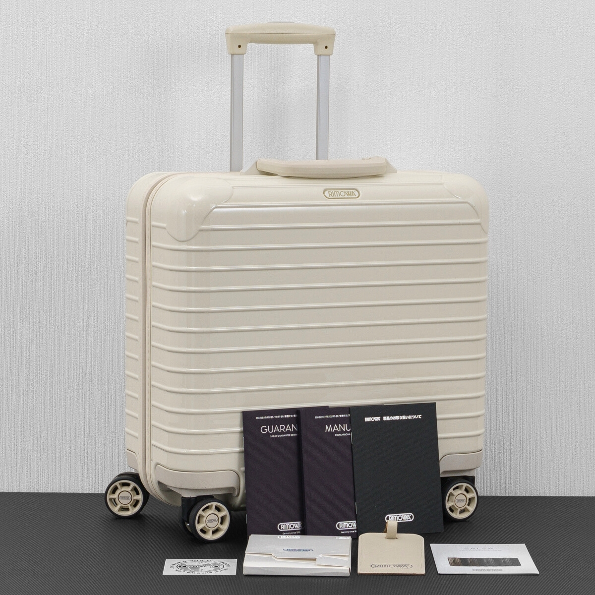 美品 RIMOWA ビジネストロリー キャリーケース 機内持ち込み可 25L 2025年最新】Yahoo!オークション -リモワ ビジネストローリーの