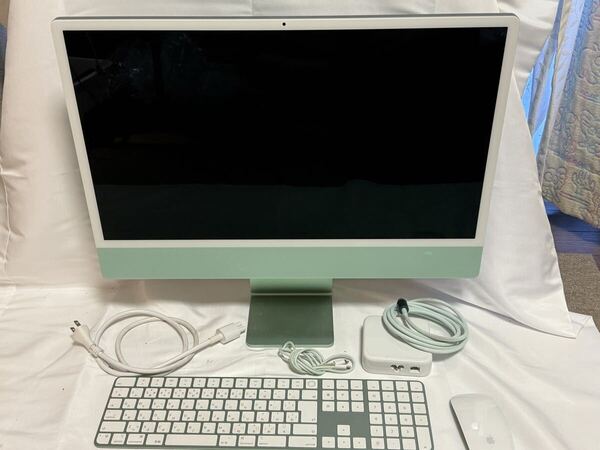 Apple iMac 24インチ 2021 M1チップ搭載 Retina 4.5Kディスプレイ 8GBメモリ 256GB SSD 付属品完備 Aランク 管理番号704