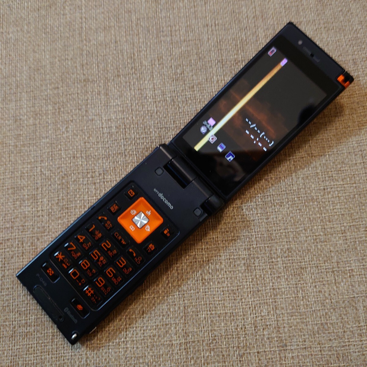 Panasonic - 良品中古 P-04B ブラック 2025年最新】Yahoo!オークション -p-04b(携帯電話)の中古品