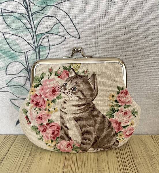 ラスト★がま口 ポーチ / 財布 / 小物入れ / ハンドメイド☆猫&花