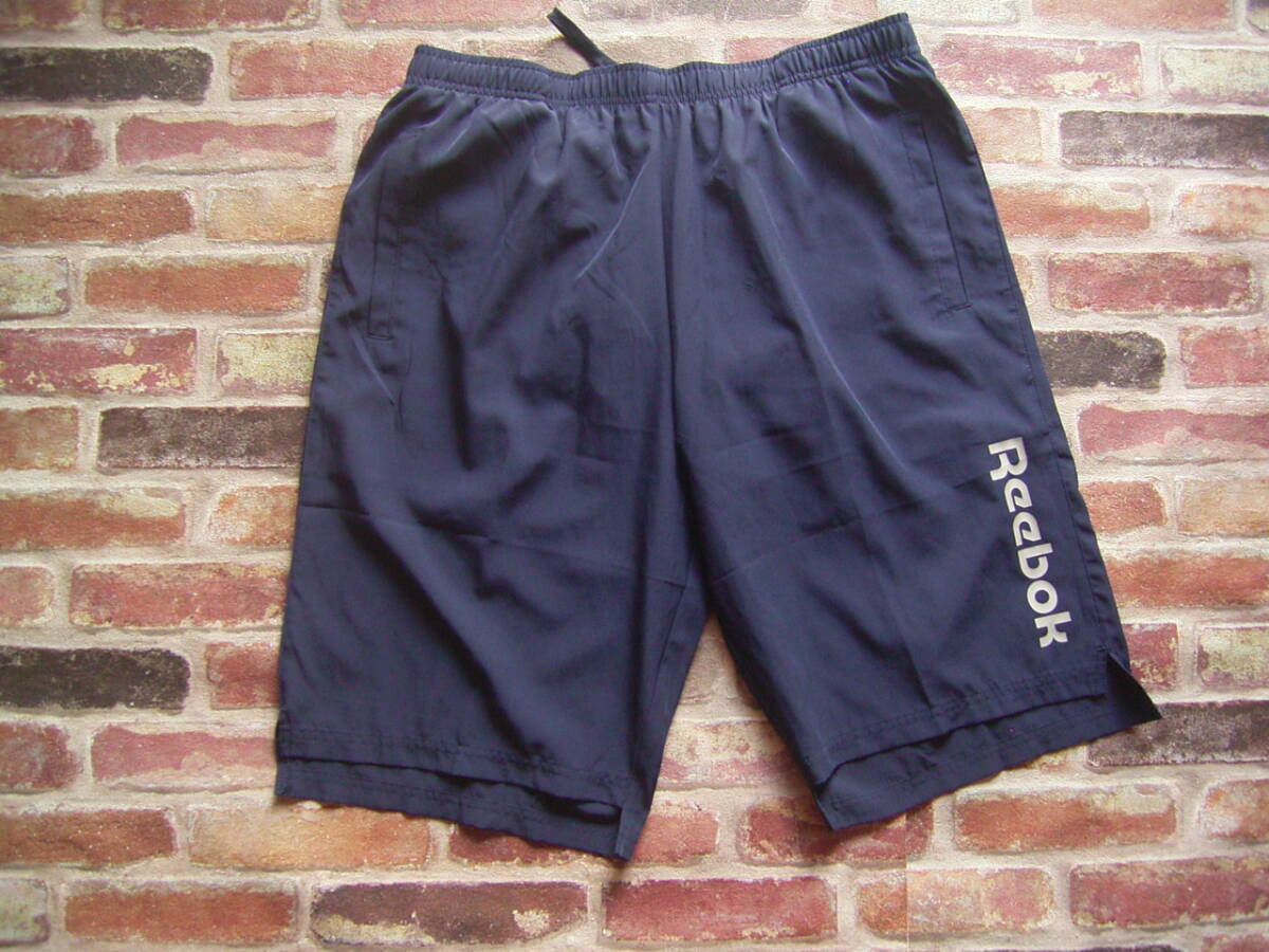 美品　Reebok　スイムパンツ　インナー付き　リーボック