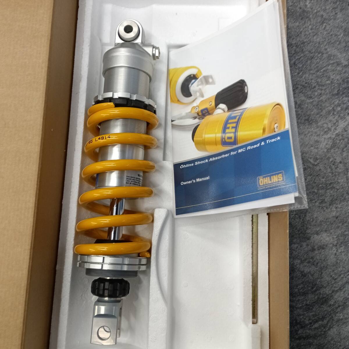 オーリンズ　リアサスペンションセット（ジャンク） OHLINS オーリンズ KA927 ZRX1200 DAEG ツインショック