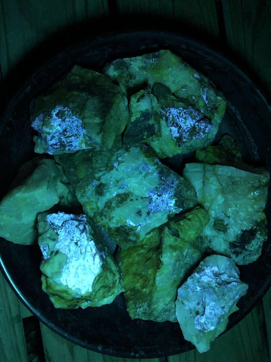 Yahoo!オークション -「灰重石」の落札相場・落札価格