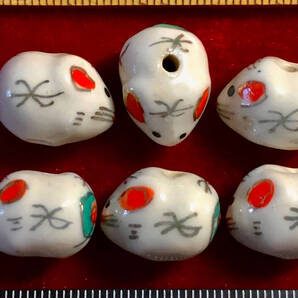 ¶!¶ 金粉彩磁ミニチュアワールド - 6個1単位を 12干支の子鼠 ¶!¶ 白磁に可愛い鼠模様金粉縁取り 手作り 手工芸 インテリア 趣味 服飾