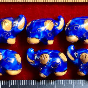 ¶!¶ 金粉彩磁ミニチュアワールド - 18個を1単位として ¶!¶ 深藍釉に彩磁金粉縁取りの象さん模様b 手作り 手芸 工芸 インテリア 趣味