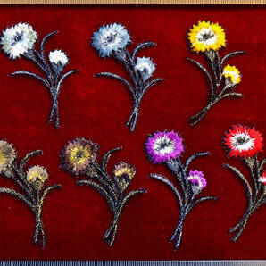 *!¶ ワッペン楽園 - - 7色セットで1単位として *!¶ 七色の愛らしい小花 半手作り 手芸 工芸 キルト 服飾 図工 幼稚園 養護 縫製