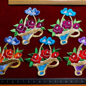 *!¶ ワッペン楽園 - - 5色花セットで1単位 *!¶ 五色花セットで 半手作り 手芸 工芸 キルト趣味 服飾 図工 幼稚園 養護 縫製 他