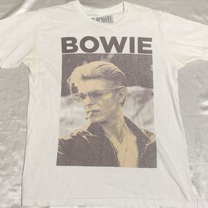 【送料無料 値下げ交渉歓迎】デビッドボウイ 半袖Tシャツ M グラフィティビッグロゴオフホワイト古着UKイギリスポップトロックイングランド
