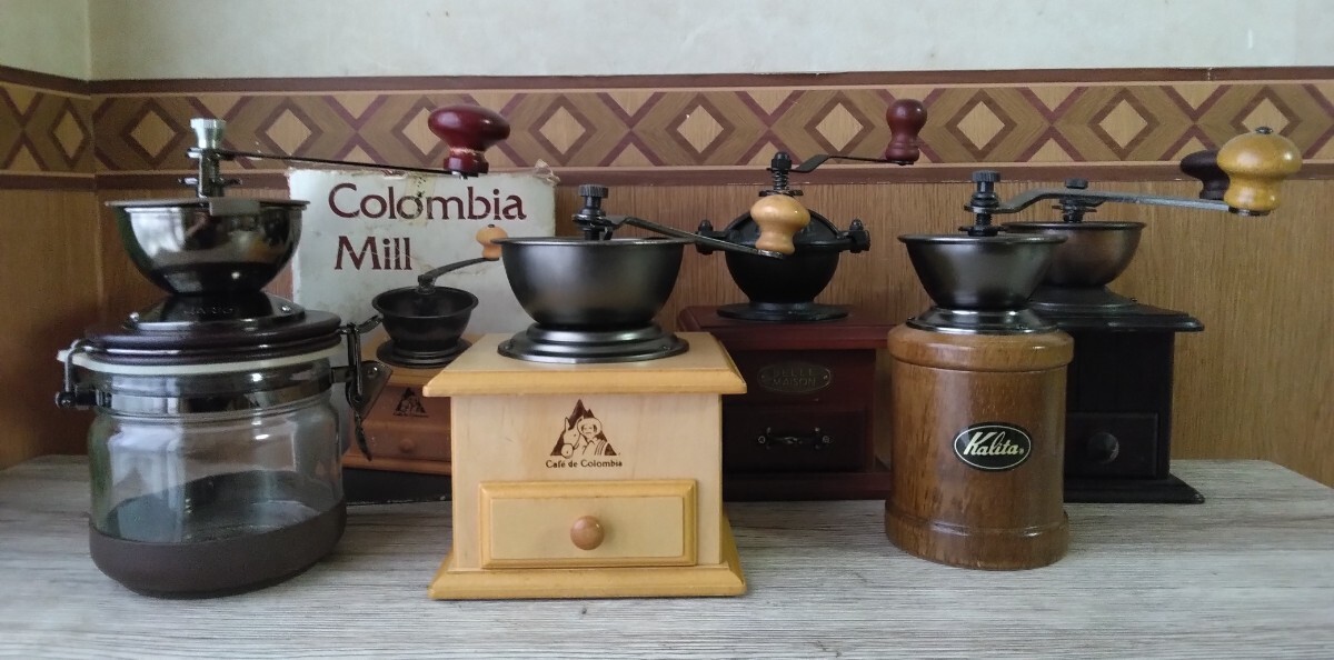 貴重 当時物 Saltr コーヒーミル 新品未使用品 OSAMU GOODS】コーヒーミル（ラブレター）82012 | オサムグッズ