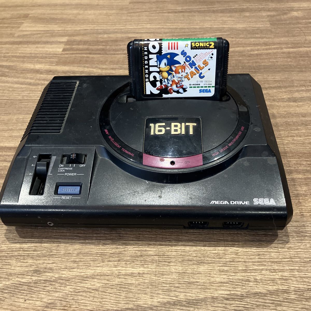 【懐かしゲーム機】ジャンク品/メガドライブ 2/16BIT/HAA-2502 Yahoo!オークション -「メガドライブ2本体」の落札相場・落札価格