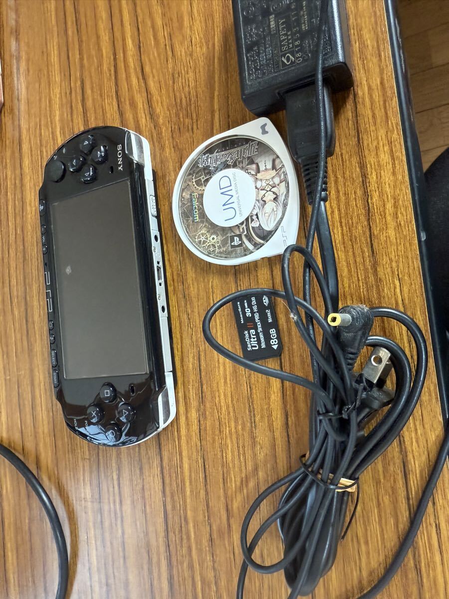 【美品】PSP3000 ブラック 箱付き　動作確認済　充電ケーブル付き Amazon | PSP「プレイステーション・ポータブル」 ピアノ