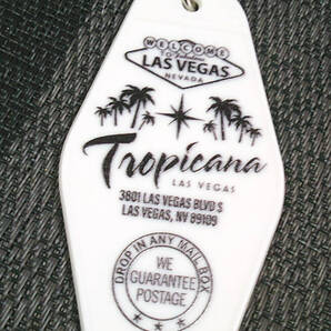 《70S風US白色鍵札VGS》激渋ビンテージ風■復刻■新品ファブラス・ラスベガス LAS VEGAS ◇アメリカ カジノ 不夜城 ホテルキーホルダー