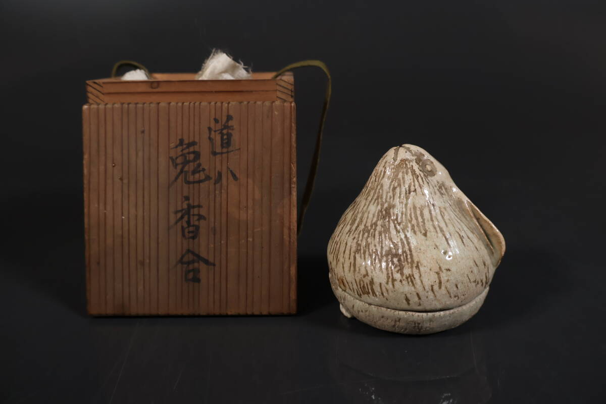p032 仁阿弥道八 獅子 香合 合わせ箱 時代 茶道具 p032 仁阿弥道八 獅子 香合 合わせ箱 時代 茶道具 - メルカリ