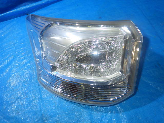 アウトランダー　GG2W 左テールランプ 2025年最新】Yahoo!オークション -アウトランダー phev gg2w